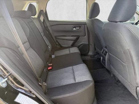 Used 2024 Nissan Rogue SV image 20