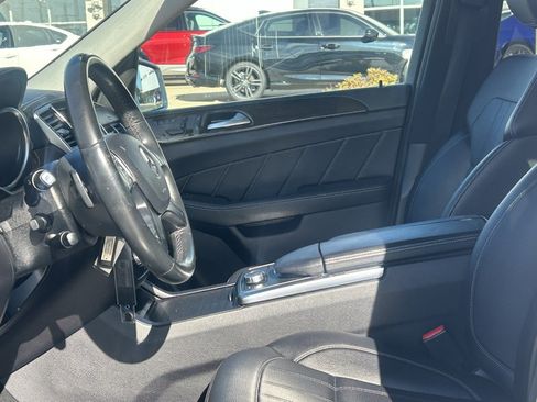 Used 2016 Mercedes-Benz GL 450 4MATIC image 12