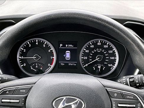 Used 2019 Hyundai Santa Fe SE image 13