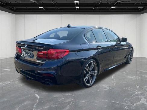 Used 2018 BMW M550i xDrive image 10
