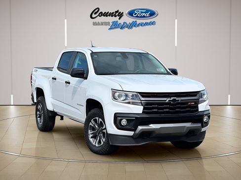 Used 2022 Chevrolet Colorado Z71 AWD/4WD image 1