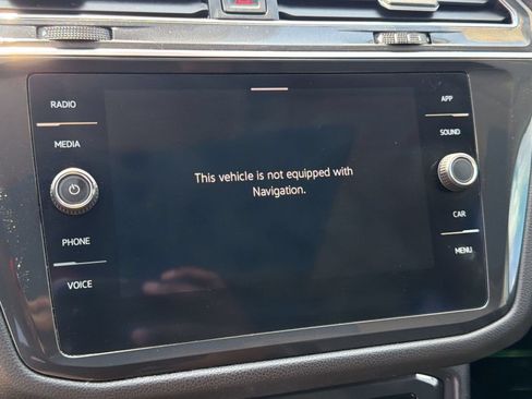 Used 2022 Volkswagen Tiguan SE FWD image 24