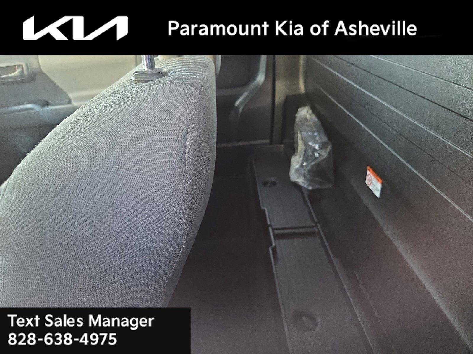 Used 2022 Toyota Tacoma SR RWD image 9