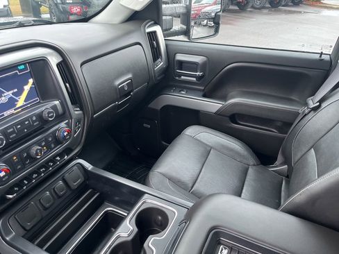Used 2016 Chevrolet Silverado 2500 LTZ w/ Duramax Plus Package image 36