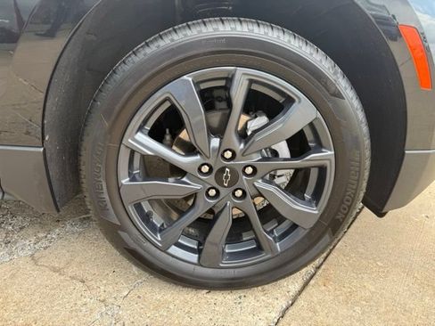Used 2024 Chevrolet Equinox RS w/ RS Leather Package AWD/4WD image 12