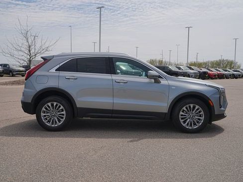 Used 2025 Cadillac XT4 Premium Luxury AWD/4WD image 5