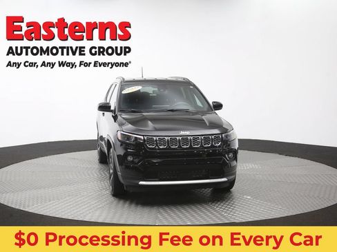 Used 2025 Jeep Compass Limited AWD/4WD image 47