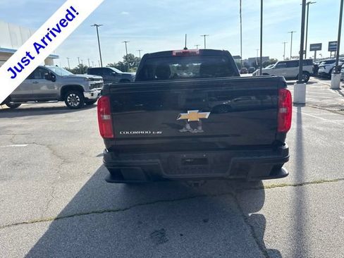 Used 2019 Chevrolet Colorado W/T w/ Custom Special Edition AWD/4WD image 4