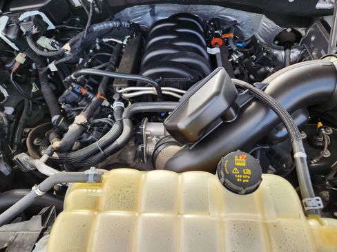 Used 2023 Ford F150 Lariat image 34