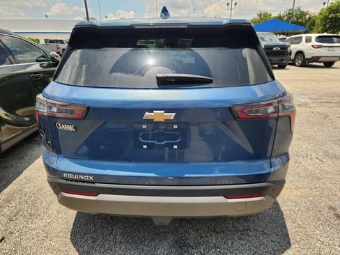 Used 2026 Chevrolet Equinox LT FWD image 5