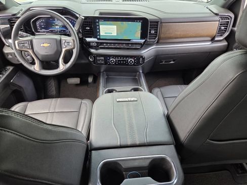 Used 2024 Chevrolet Silverado 2500 High Country w/ Z71 Off-Road Package AWD/4WD image 16