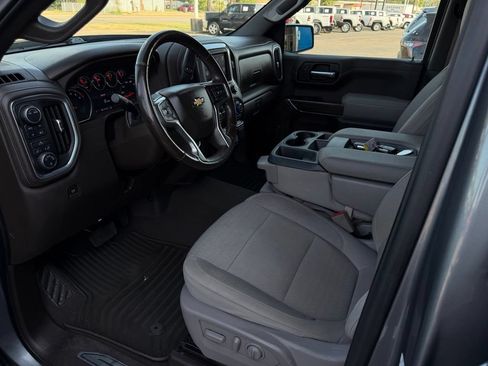 Used 2022 Chevrolet Silverado 1500 LT AWD/4WD image 10