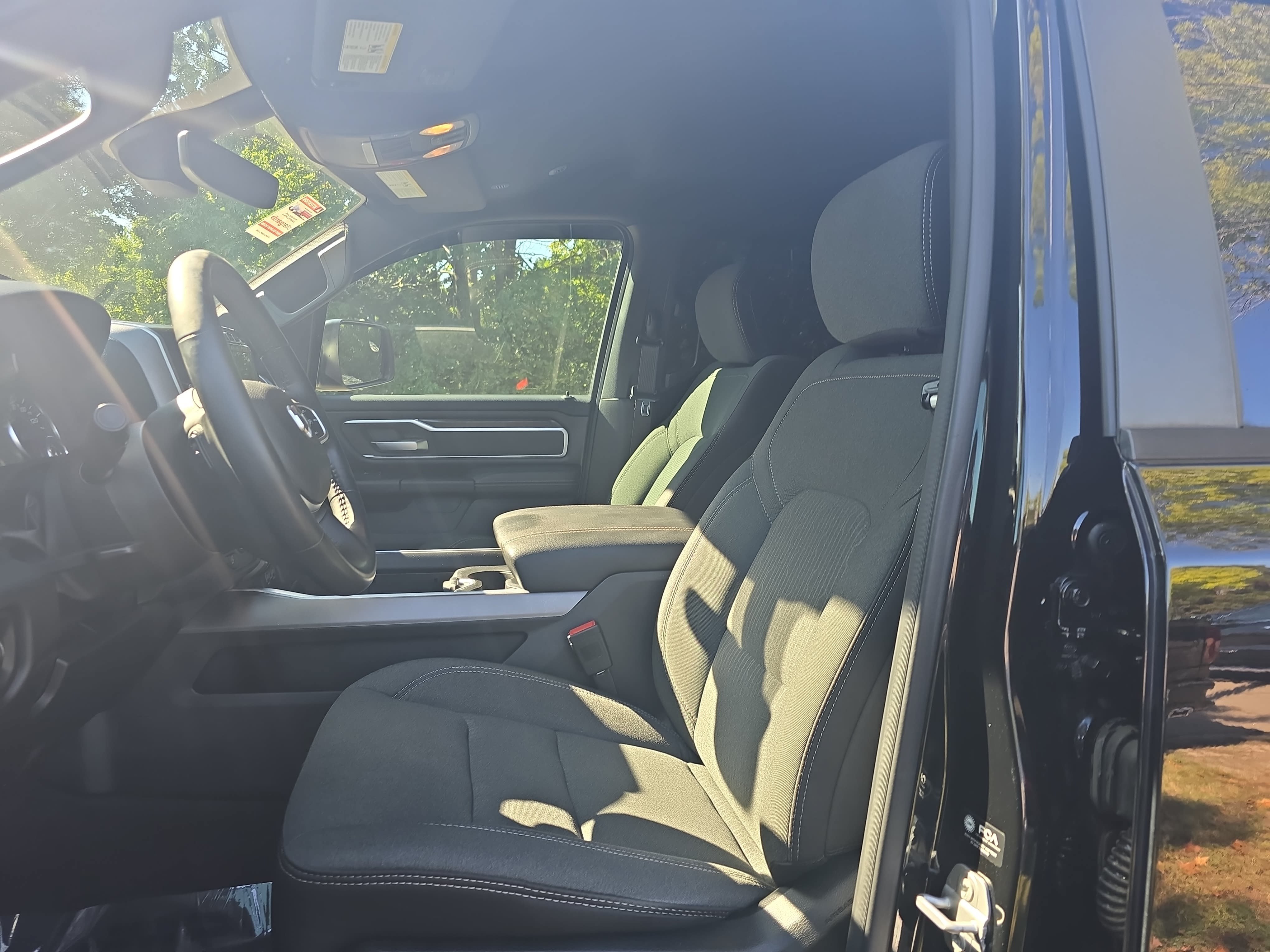 Used 2023 RAM 1500 Big Horn AWD/4WD image 14