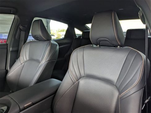 Used 2025 Toyota Crown XLE image 7