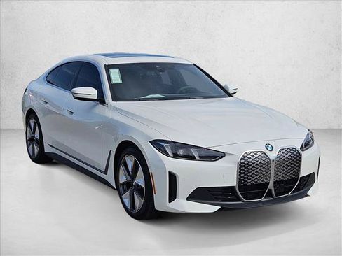 Used 2026 BMW i4 eDrive40 w/ Premium Package RWD image 3