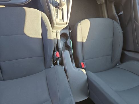 New 2025 Nissan Kicks Play S image 32