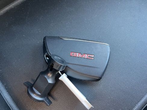 Used 2024 GMC Sierra 2500 SLT w/ SLT Premium Package image 69