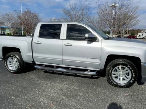 Used 2018 Chevrolet Silverado 1500 LT w/ All Star Edition RWD image 2