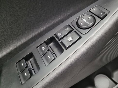 Used 2016 Hyundai Tucson Sport FWD image 27