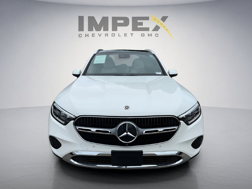 Used 2023 Mercedes-Benz GLC 300 4MATIC w/ Exclusive Trim Package image 8
