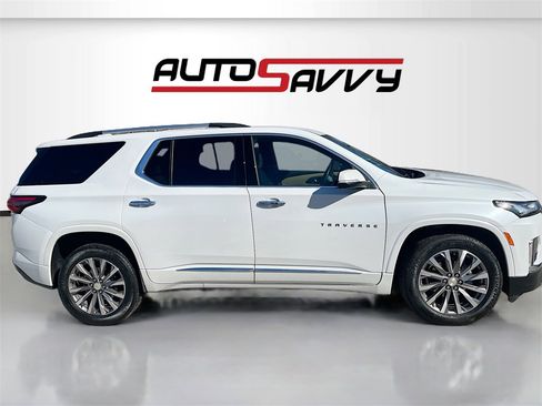 Used 2023 Chevrolet Traverse Premier image 8
