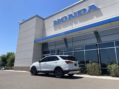 Used 2024 Chevrolet Equinox RS w/ RS Leather Package FWD image 19