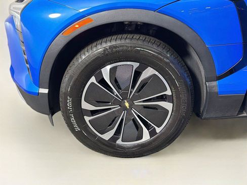 Used 2024 Chevrolet Blazer EV LT AWD/4WD image 34