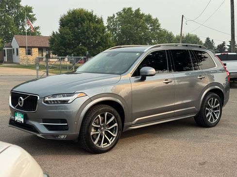 Used 2019 Volvo XC90 T6 Momentum w/ Advanced Package AWD/4WD image 4