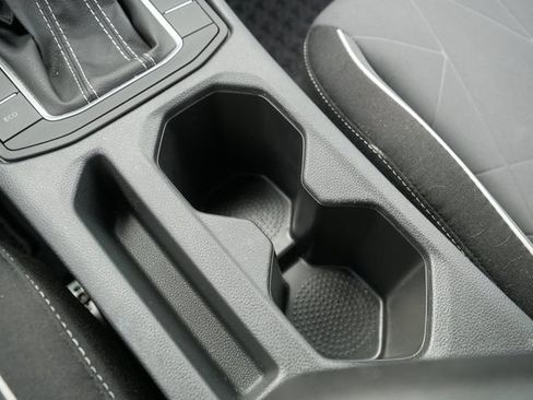 Certified 2025 Volkswagen Jetta Sport FWD image 34