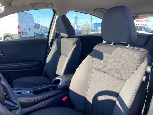 Used 2022 Honda HR-V LX image 12