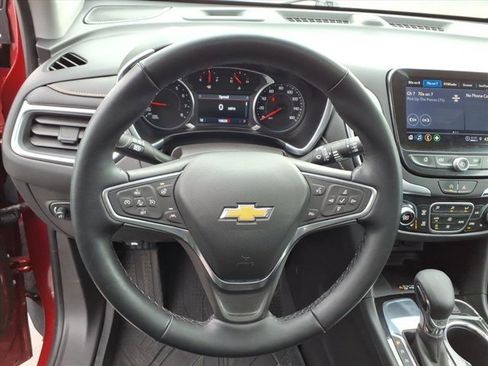 Used 2024 Chevrolet Equinox Premier image 7