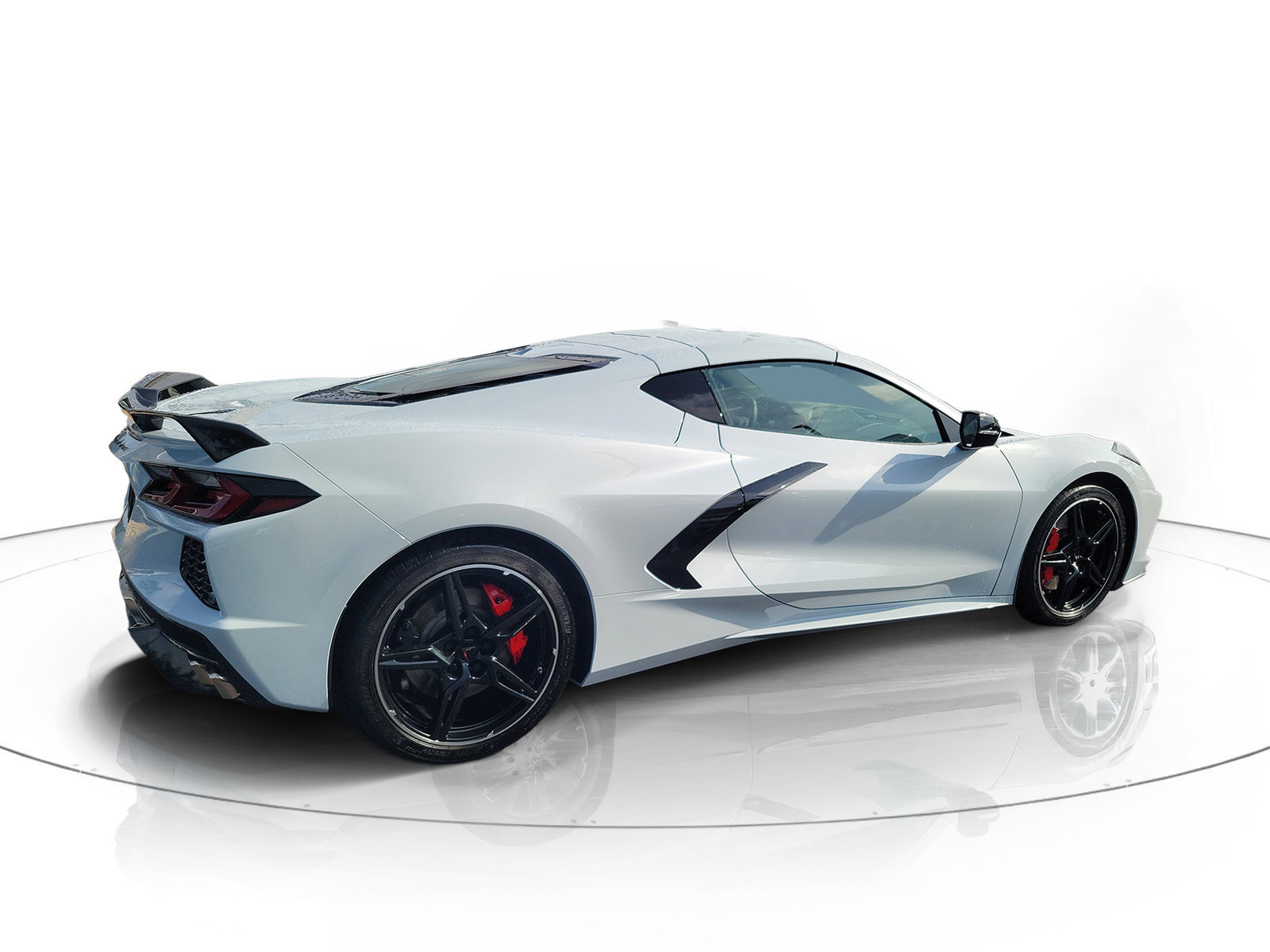 Used 2024 Chevrolet Corvette Stingray Preferred Cpe w/ Z51 Performance Package RWD image 2