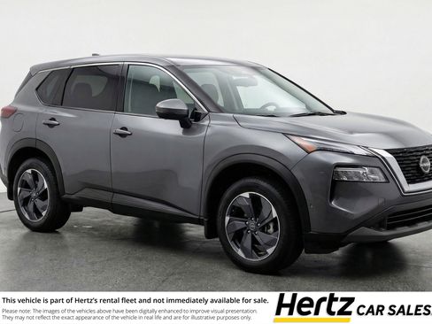 Used 2025 Nissan Rogue SV FWD image 1