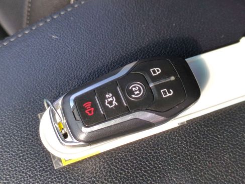 Used 2016 Ford Explorer Limited image 34