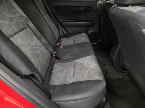 Used 2015 Scion xB FWD image 11