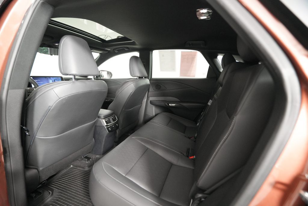Certified 2023 Lexus RX 350 Premium Plus w/ Cold Area Package AWD/4WD image 13