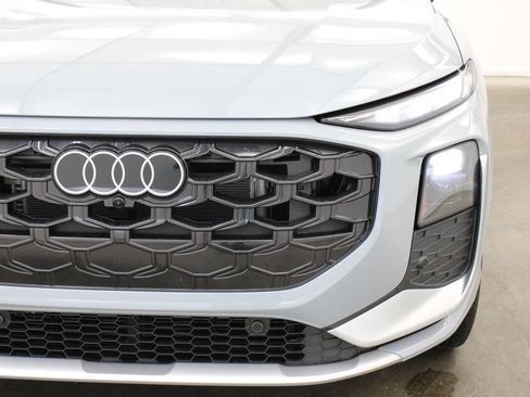 New 2026 Audi Q3 quattro 2.0T AWD/4WD image 8