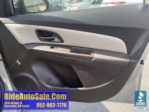 Used 2014 Chevrolet Cruze LTZ w/ Enhanced Safety Package FWD image 13