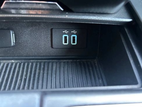 Used 2016 Ford F150 XLT w/ Equipment Group 302A Luxury AWD/4WD image 21