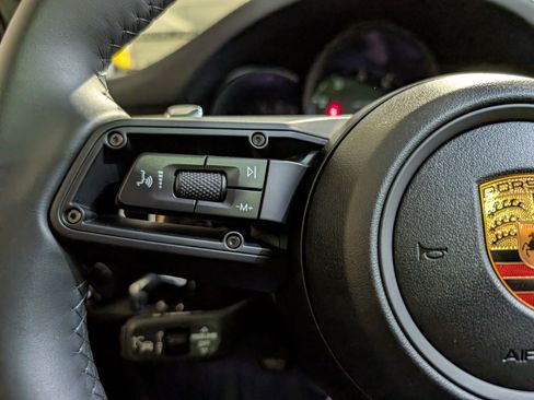 Certified 2026 Porsche Macan AWD/4WD image 27