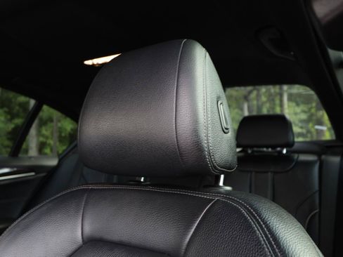 Used 2019 BMW 530i w/ Convenience Package RWD image 30