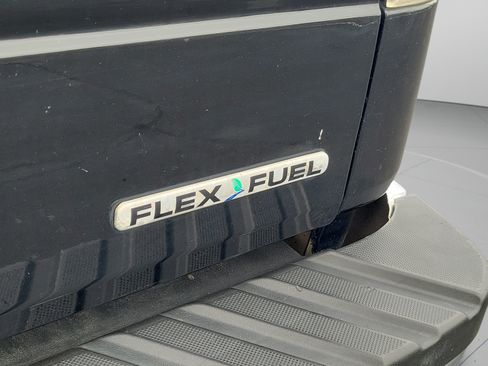 Used 2011 Ford F150 XLT w/ XLT Convenience Pkg RWD image 32