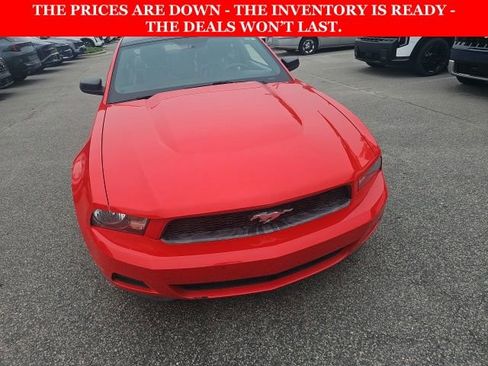 Used 2012 Ford Mustang Premium w/ Electronics Pkg RWD image 4