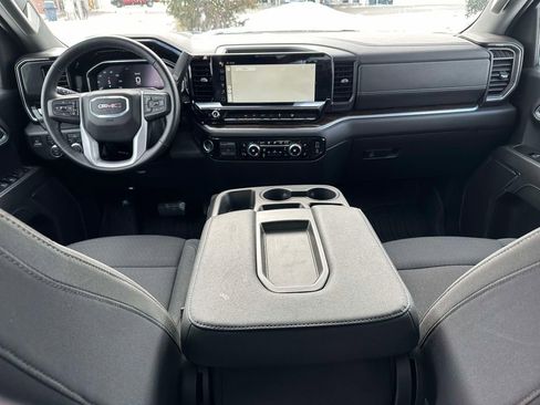 Certified 2024 GMC Sierra 1500 Elevation image 4