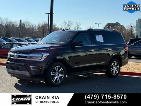 Used 2024 Ford Expedition Limited image 3