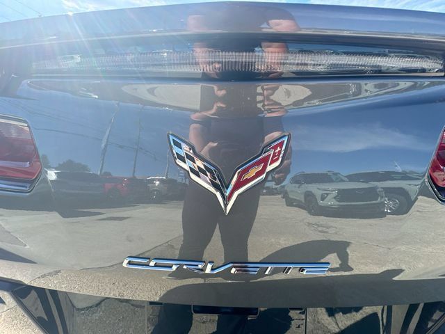 Used 2015 Chevrolet Corvette Stingray Convertible w/ 2LT Preferred Equipment Group RWD image 35
