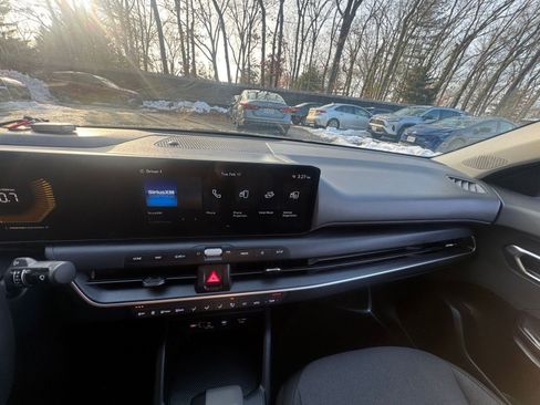 Used 2025 Kia K4 LXS image 17