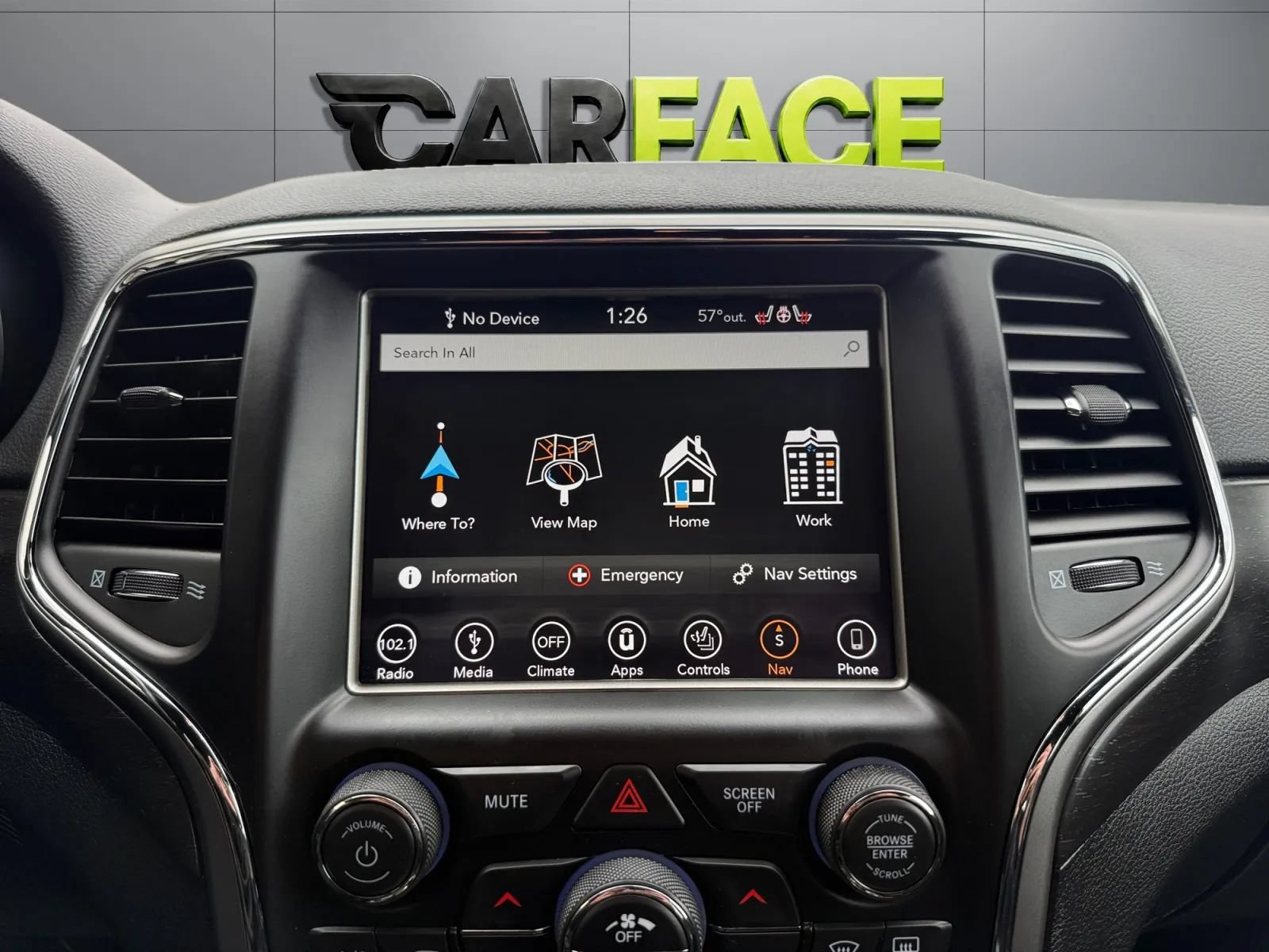 Used 2018 Jeep Grand Cherokee Altitude AWD/4WD image 33