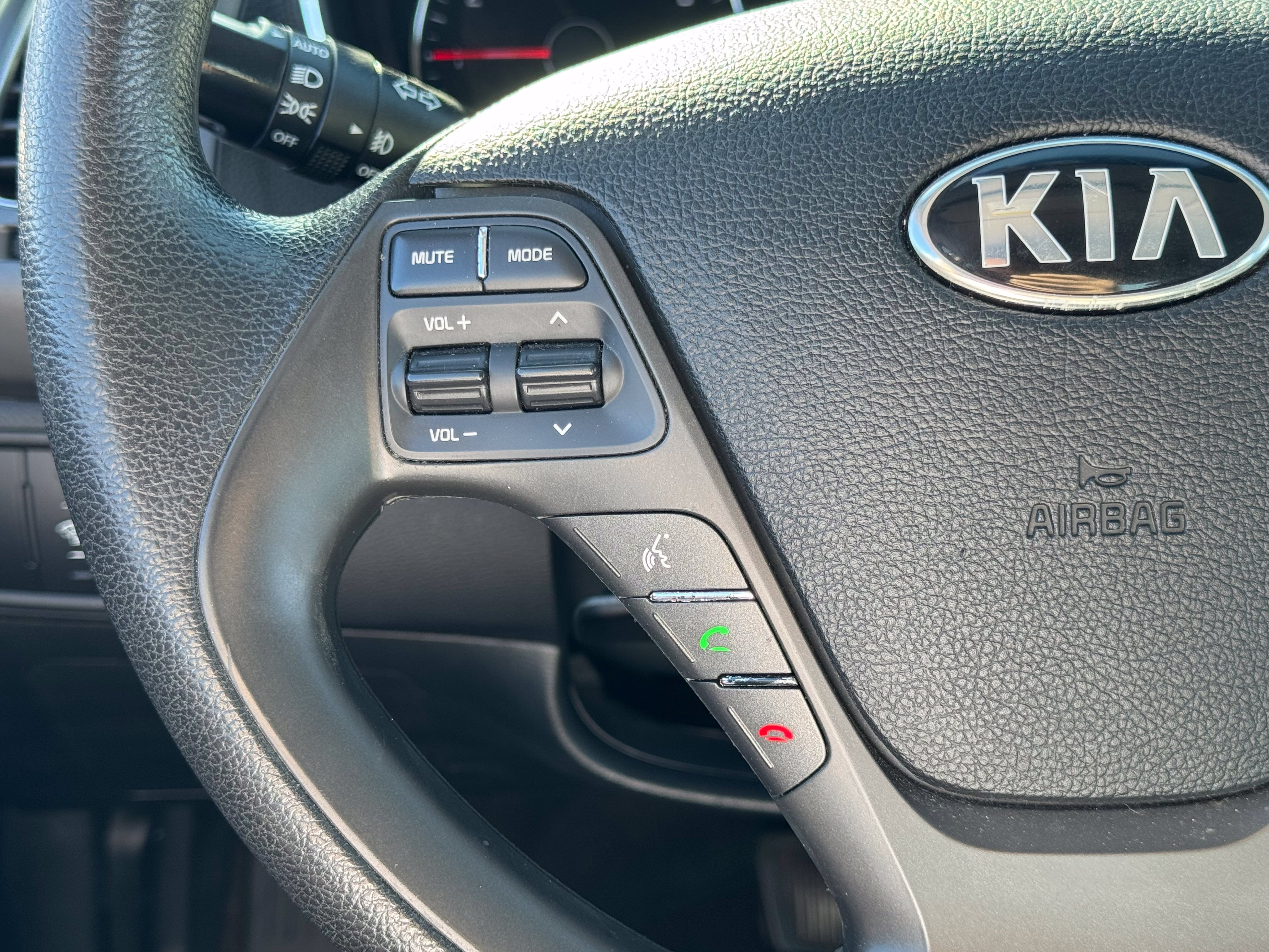 Used 2017 Kia Forte LX w/ Option Group 020 FWD image 40