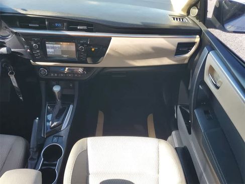 Used 2015 Toyota Corolla LE image 13